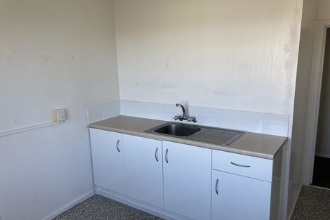 Photo of property in 87 Queens Drive, Lyall Bay, Wellington, 6022