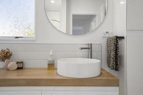 Photo of property in 111 Wattle Place, Whangamata, 3620