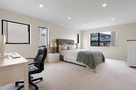 Photo of property in 25b Arrowsmith Drive, Flat Bush, Auckland, 2019
