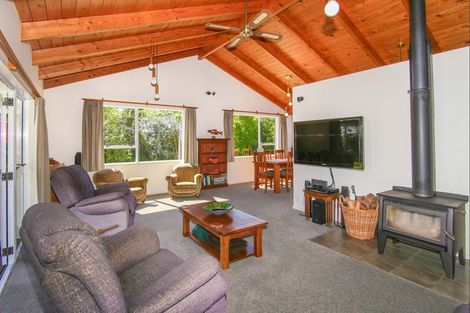 Photo of property in 3 Mcintyre Road, Carters Beach, Westport, 7892