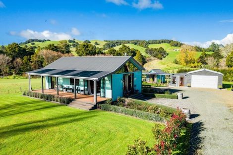 Photo of property in 22 Wairere Valley Road, Paparoa, 0571