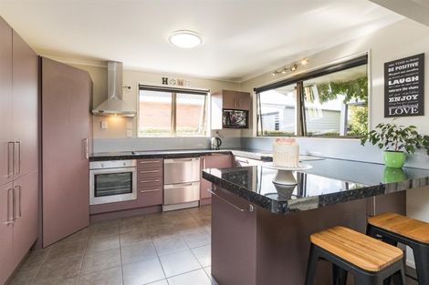 Photo of property in 9 Dunsinane Place, Marton, 4710