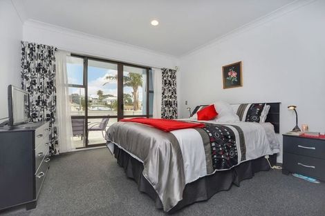 Photo of property in 117/3 Morningside Drive, Morningside, Auckland, 1025