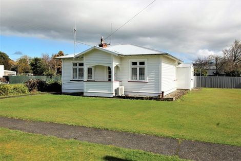 Photo of property in 35 Fox Street, Woodville, 4920