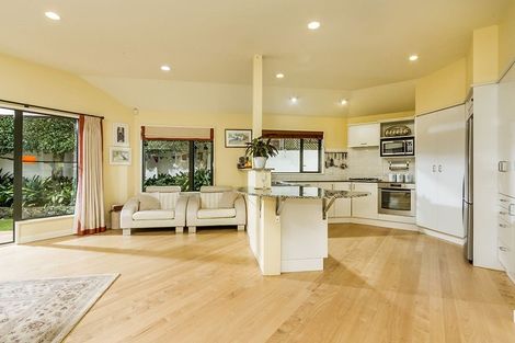 Photo of property in 33 Jubilee Avenue, Devonport, Auckland, 0624