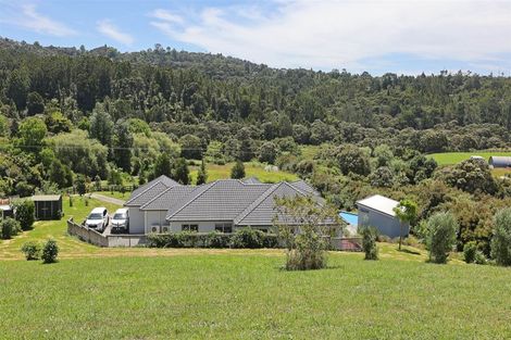 Photo of property in 28d Tram Valley Road, Swanson, Auckland, 0614