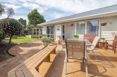 Photo of property in 12 Cranbrook Avenue, Burnside, Christchurch, 8053