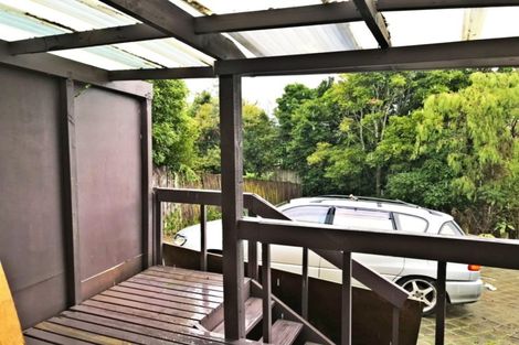 Photo of property in 2/81 Arran Road, Browns Bay, Auckland, 0630