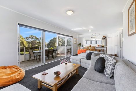 Photo of property in 138 Moana Anu Anu Avenue, Whangamata, 3620