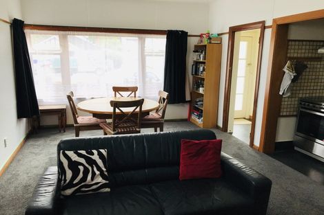 Photo of property in 16 Toru Street, Lyall Bay, Wellington, 6022