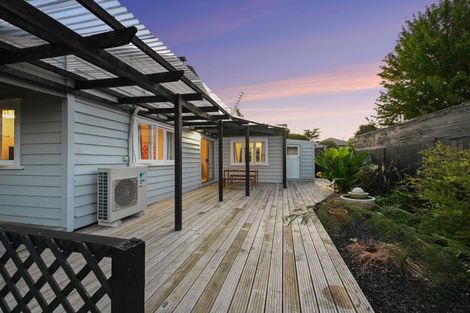 Photo of property in 15 Sillary Street, Hamilton East, Hamilton, 3216