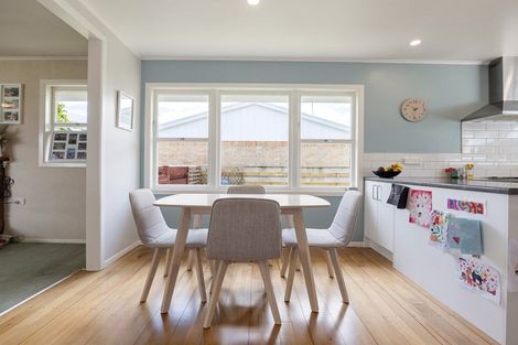 Photo of property in 10 Paulette Place, Queenwood, Hamilton, 3210