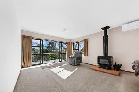 Photo of property in 26 Millbrook Road, Henderson, Auckland, 0612