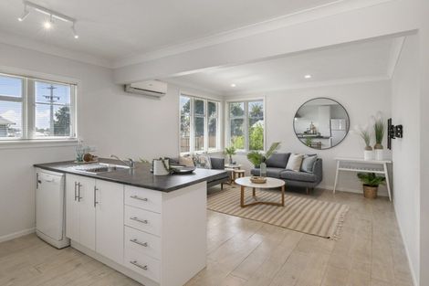 Photo of property in 16 Roosevelt Street, Levin, 5510