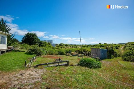 Photo of property in 111 Moturata Road, Taieri Beach, Taieri Mouth, 9091