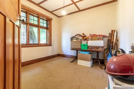 Photo of property in 1 Windsor Street, Dannevirke, 4930