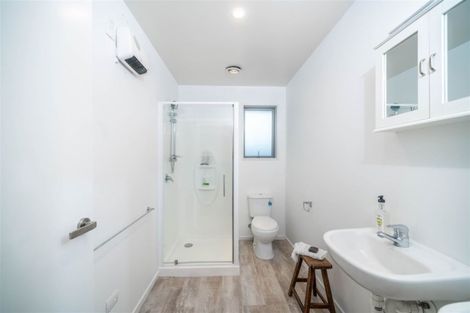 Photo of property in 13a Riley Crescent, Woolston, Christchurch, 8023