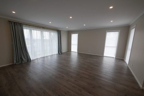 Photo of property in 21 Nohoanga Road, Karaka, Papakura, 2113