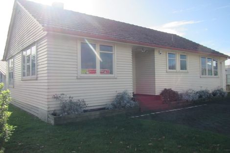 Photo of property in 2 Takahe Street, Frankton, Hamilton, 3204