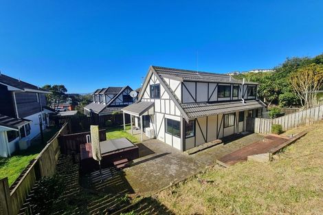 Photo of property in 10 Flinders Place, Johnsonville, Wellington, 6037