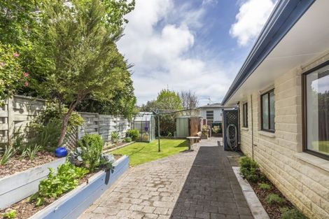 Photo of property in 7 Observatory Close, Whitby, Porirua, 5024