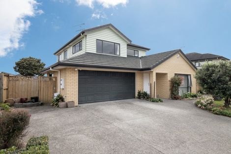 Photo of property in 9 Greta Banks Place, Wattle Downs, Auckland, 2103