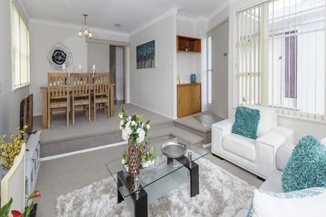 Photo of property in 19 Blease Street, New Lynn, Auckland, 0600