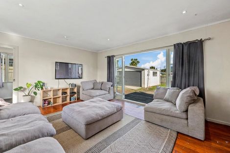 Photo of property in 2 Neil Road, Fairy Springs, Rotorua, 3015