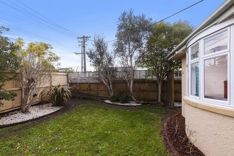 Photo of property in 1/8 Merani Street, Narrow Neck, Auckland, 0622