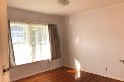 Photo of property in 1/12 Fifeshire Street, Hauraki, Auckland, 0622