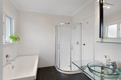 Photo of property in 60 Ilam Road, Upper Riccarton, Christchurch, 8041