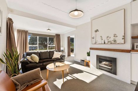 Photo of property in 9 Selwyn Street, Lower Vogeltown, New Plymouth, 4310