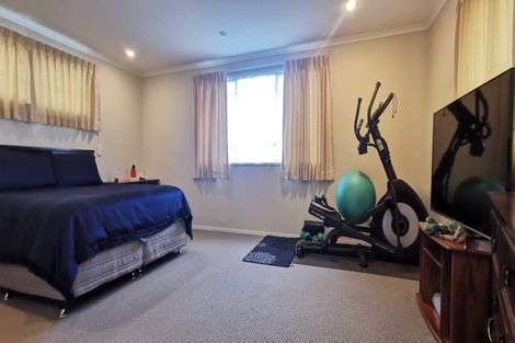 Photo of property in 19 Middlefield Drive, East Tamaki Heights, Auckland, 2016