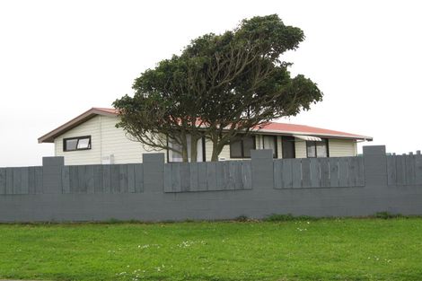 Photo of property in 84 Hume Street, Waitara, 4320