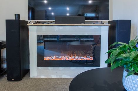 Photo of property in 50 Mclean Street, Woodville, 4920