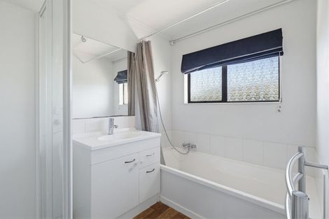 Photo of property in 22 Peter Hall Drive, Kelvin Grove, Palmerston North, 4414