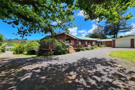 Photo of property in 40 Driving Creek Road, Coromandel, 3506