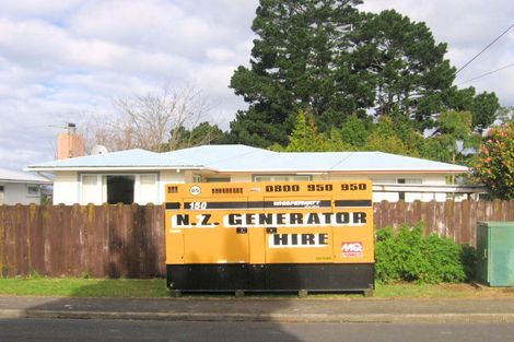 Photo of property in 19 Helena Street, Massey, Auckland, 0614