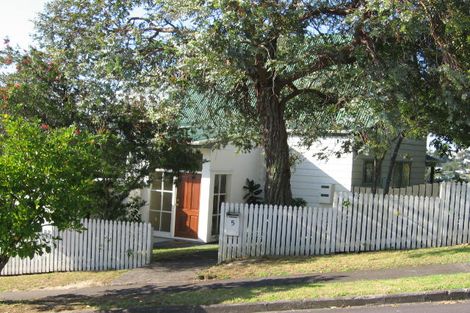 Photo of property in 5 Fallow Street, Browns Bay, Auckland, 0630