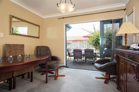 Photo of property in 11 Fahey Avenue, Mount Maunganui, 3116