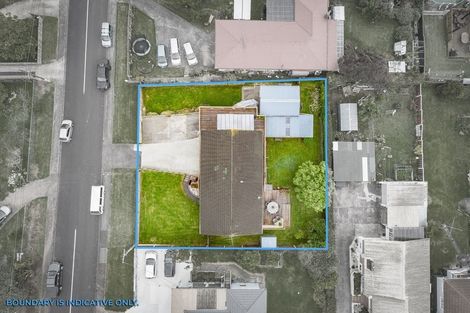 Photo of property in 3 Lowtherhurst Road, Massey, Auckland, 0614