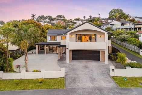 Photo of property in 22 Hogarth Rise, West Harbour, Auckland, 0618