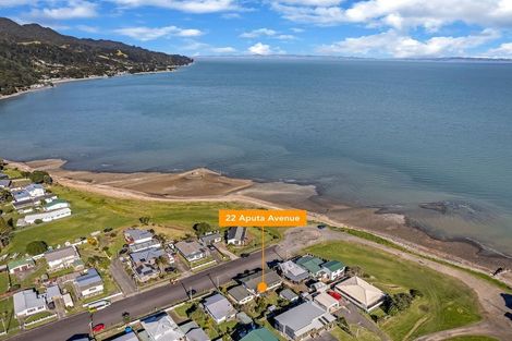 Photo of property in 22 Aputa Avenue, Te Puru, Thames, 3575