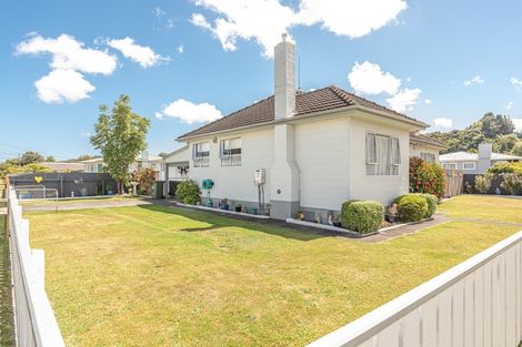 Photo of property in 27 Roberts Avenue, Aramoho, Whanganui, 4500