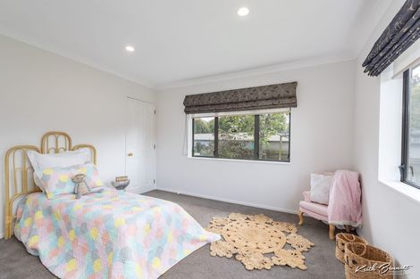Photo of property in 21 Galveston Grove, Totara Park, Upper Hutt, 5018