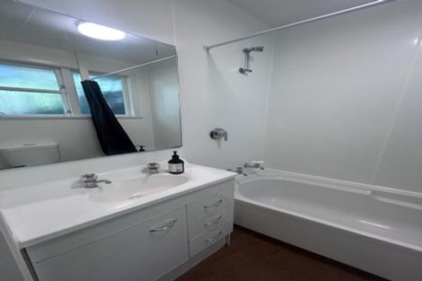 Photo of property in 4 Chaucer Way, Karori, Wellington, 6012