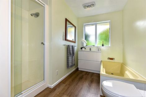 Photo of property in 201 Wairakei Road, Bryndwr, Christchurch, 8053