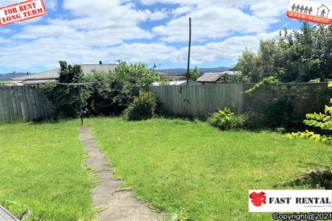 Photo of property in 15 Ozich Avenue, Te Atatu South, Auckland, 0610