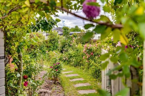 Photo of property in 317 Withells Road, Avonhead, Christchurch, 8042