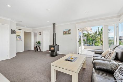 Photo of property in 6 Girdhar Place, Pukekohe, 2120